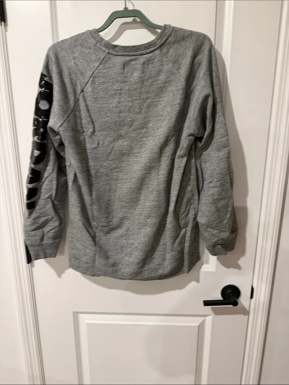 Like new Sz L Jordan Heather Gray Crewneck Sweatshirt with Small Logo